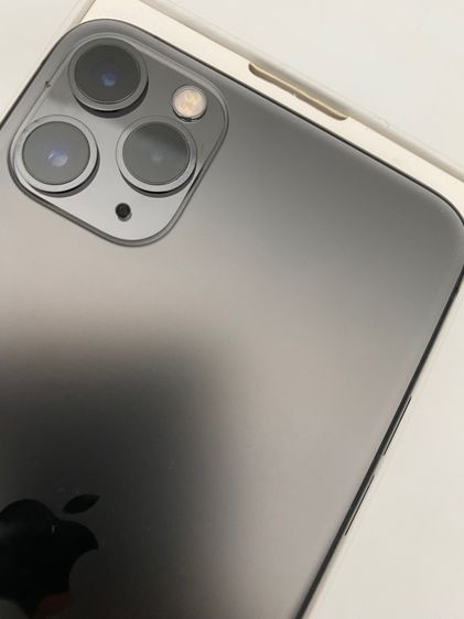 ขาย iPhone 11 Pro Max สีดำ กาไฟท์ 64GB เครื่องศูนย์ไทย model th สภาพสวย ไร้ริ้วรอย สแกนใบหน้า กันน้ำ รีเซ็ตได้ ไม่ติดไอคราว อุปกรณ์แท้ ครบ  รูปที่ 7