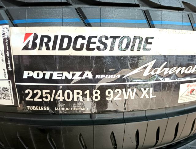 มี 2 เส้น ยางใหม่ค้างปี 225 40 18 ปี21 Bridgestone RE004 ประกันบวม 2 ปี ใส่ฟรี-ส่งฟรี(เก็บเงินปลายทาง) 2 เส้น 8500.-NET รูปที่ 1