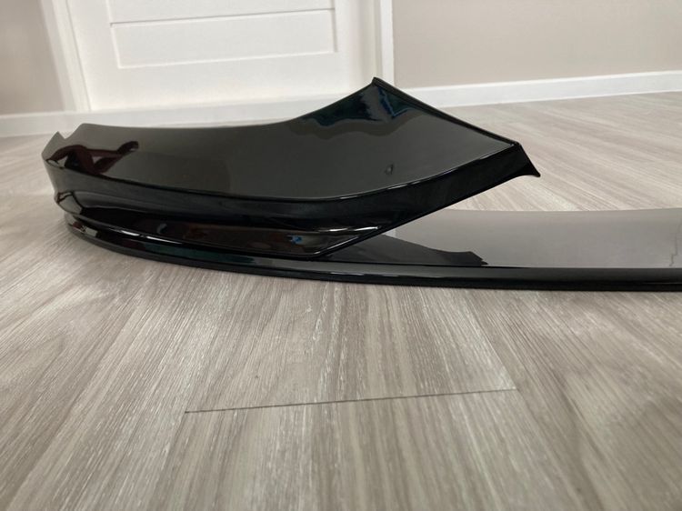 ชุดแต่ง ลิ้นกันชนหน้า M4 ใส่ BMW F30 F32 สีดำเงา 4 ชิ้น รูปที่ 7