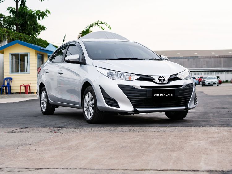 Toyota Yaris ATIV 2018 1.2 E Sedan เบนซิน เกียร์อัตโนมัติ เงิน รูปที่ 1