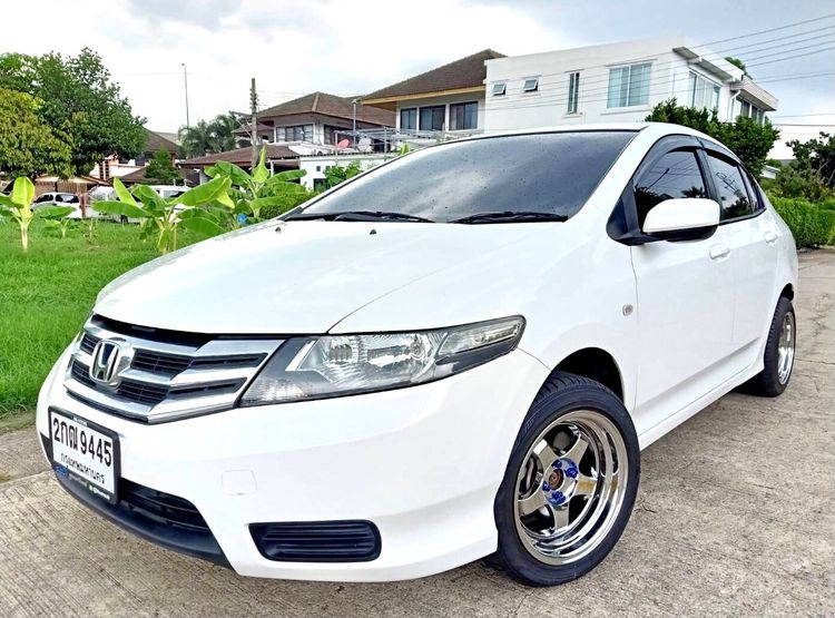 Honda City 2013 1.5 S i-VTEC Sedan เบนซิน ไม่ติดแก๊ส เกียร์อัตโนมัติ ขาว