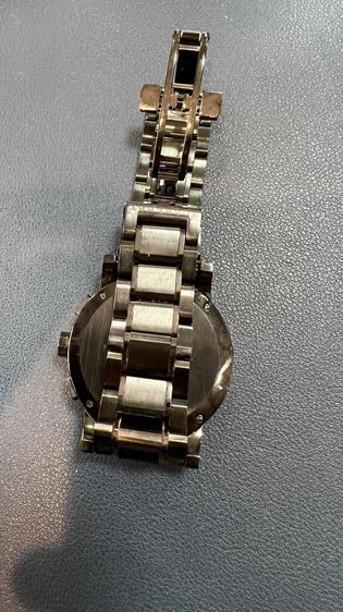 นาฬิกา Burberry BU9381 สภาพเหมือนใหม่ ไม่ค่อยได้ใส่ รูปที่ 4
