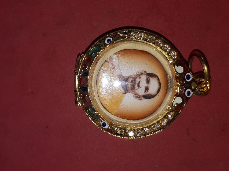 ล็อกเก็ต หลวงพ่อโอภาสี รุ่นแรก หลังเหรียญสตางค์ บรรจุเม็ดพระธาตุ อาศรมบางมด กทม. เก่า สวย แท้ หายาก ล็อกเก็ต หลวงพ่อโอภาสี รุ่นแรก จัดสร้างข รูปที่ 3