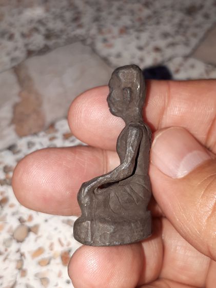 รูปเหมือน อาจารย์เที่ยง น่วมมานา วัดทอง(วัดสุวรรณาราม) ย่านบางกอกน้อย กทม. ปี 25xx เนื้อโลหะ สวย เดิม สร้างจำนวนเท่าอายุ รูปเหมือนนี้เป็นของ รูปที่ 3