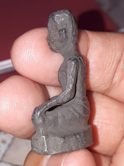 รูปหล่อ อาจารย์เที่ยง น่วมมานา วัดทอง(วัดสุวรรณาราม) ย่านบางกอกน้อย กทม. ปี 25xx เนื้อโลหะ สวย เดิม สร้างจำนวนเท่าอายุ รูปเหมือนนี้เป็นรุ่นท รูปที่ 6