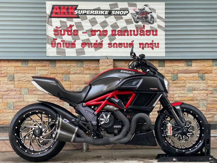 DUCATI DIAVEL CARBON RED FACELIFT PERFORMANCE  2O15  รูปที่ 2