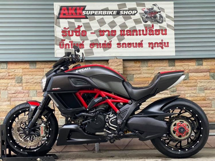 DUCATI DIAVEL CARBON RED FACELIFT PERFORMANCE  2O15  รูปที่ 4