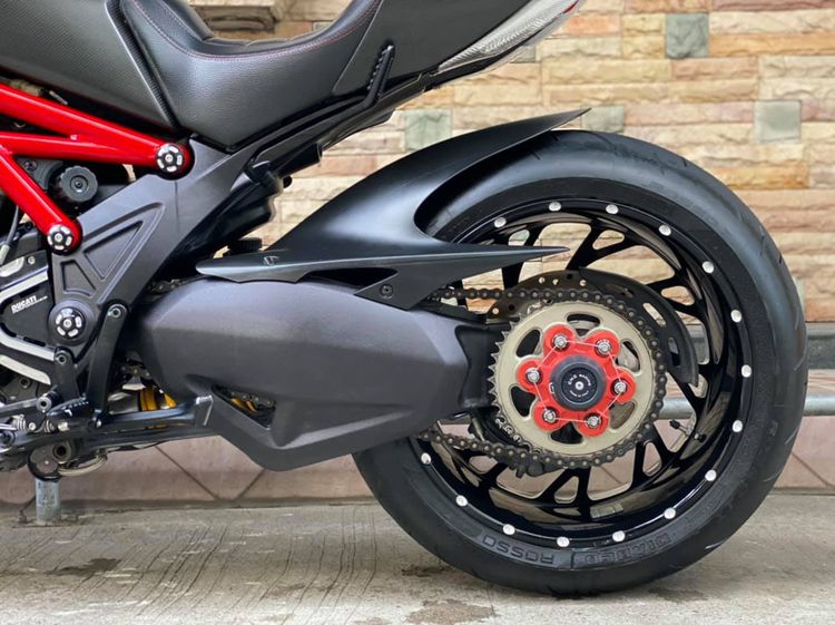 DUCATI DIAVEL CARBON RED FACELIFT PERFORMANCE  2O15  รูปที่ 8