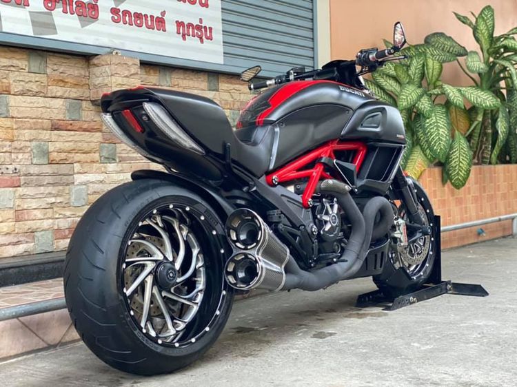 DUCATI DIAVEL CARBON RED FACELIFT PERFORMANCE  2O15  รูปที่ 16