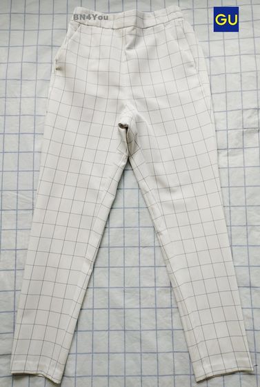 ส่งฟรี กางเกงทำงานผู้หญิง GU-ลายตารางขาว ดำไซส์ S 24-30" ของแท้(สภาพเหมือนใหม่ ไม่ผ่านการใช้งาน) รูปที่ 2