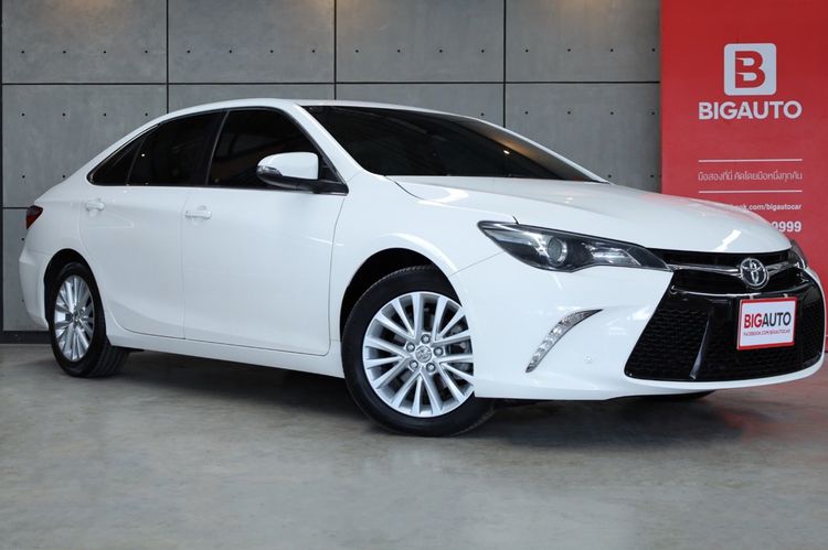Toyota Camry 2018 2.5 Esport Sedan เบนซิน ไม่ติดแก๊ส เกียร์อัตโนมัติ ขาว