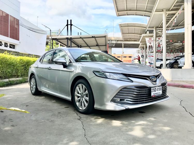 Toyota Camry 2021 2.5 Hybrid Premium Sedan ไฮบริด ไม่ติดแก๊ส เกียร์อัตโนมัติ เทา