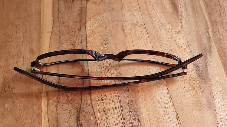 Calvin Klein 5506 size 50 16 140 mm super slim Brown Tortoise Eyeglass Frames กรอบแว่นของแท้มือสอง งานดีๆ ทรงสวยๆ งานวินเทจ เกร๋ๆ บางเบา ใส่ รูปที่ 2