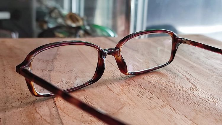 Calvin Klein 5506 size 50 16 140 mm super slim Brown Tortoise Eyeglass Frames กรอบแว่นของแท้มือสอง งานดีๆ ทรงสวยๆ งานวินเทจ เกร๋ๆ บางเบา ใส่ รูปที่ 4