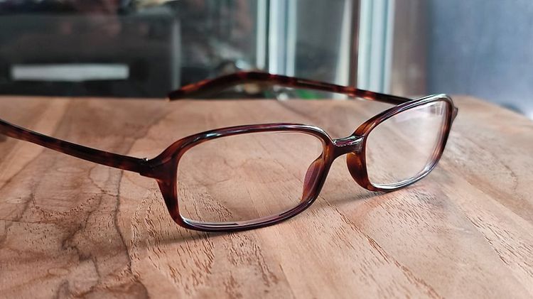 Calvin Klein 5506 size 50 16 140 mm super slim Brown Tortoise Eyeglass Frames กรอบแว่นของแท้มือสอง งานดีๆ ทรงสวยๆ งานวินเทจ เกร๋ๆ บางเบา ใส่ รูปที่ 7