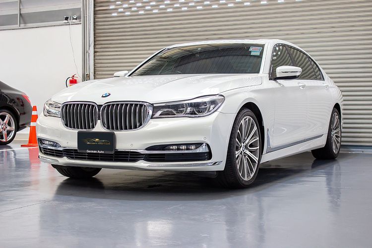 BMW Series 7 2016 740Li Sedan เบนซิน ไม่ติดแก๊ส เกียร์อัตโนมัติ ขาว