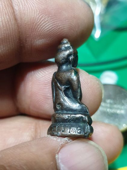 พระกริ่ง ๗๒ พรรษา หลวงพ่อวิริยังค์ วัดธรรมมงคล กทม. ปี๒๕๓๖ เนื้อตะกั่วอาบทองแดง

 รูปที่ 7