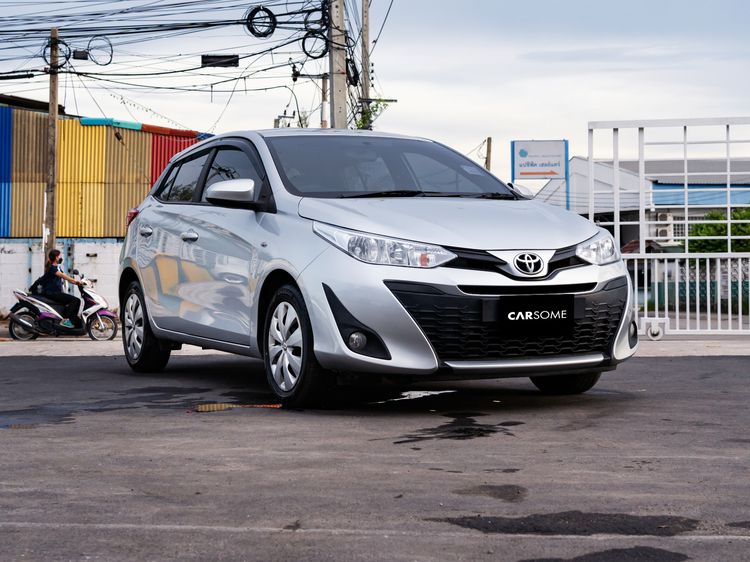 Toyota Yaris 2018 1.2 J Sedan เบนซิน เกียร์อัตโนมัติ บรอนซ์เงิน
