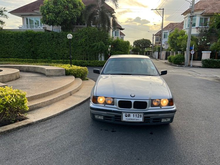 BMW Series 3 1993 320i Sedan เบนซิน ไม่ติดแก๊ส เกียร์อัตโนมัติ บรอนซ์เงิน