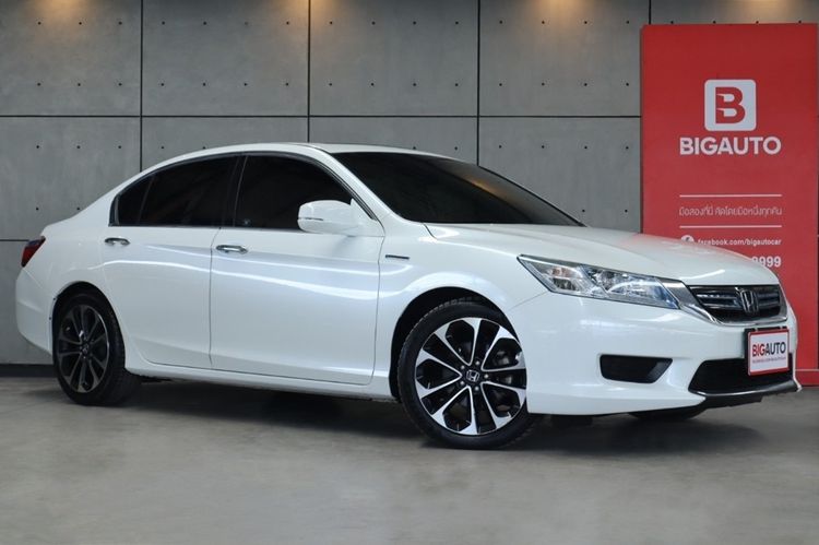 Honda Accord 2016 2.0 Hybrid Tech i-VTEC Sedan ไฮบริด ไม่ติดแก๊ส เกียร์อัตโนมัติ ขาว