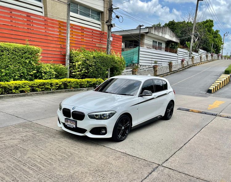 BMW Series 1 2019 118i Sedan เบนซิน เกียร์อัตโนมัติ ขาว