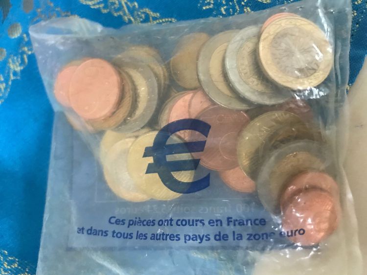 EURO COINS PACK SEALED SINCE 1 01 2002