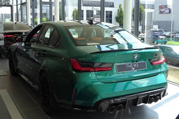 สปอยเลอร์หลัง BMW ทรง M4 ใส่ G20 G28 ตรงรุ่น Spoiler มี2 แบบ สีดำด้าน และ ลาย Carbon Kevlar