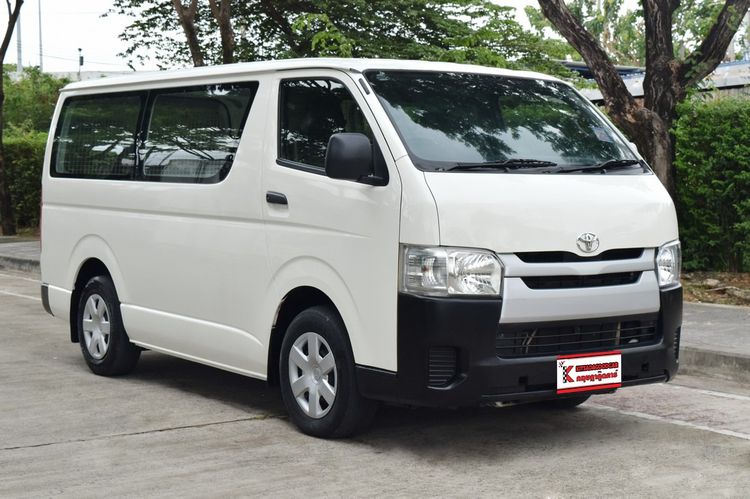 Toyota Hiace 2014 3.0 D4D Van ดีเซล ไม่ติดแก๊ส เกียร์ธรรมดา ขาว