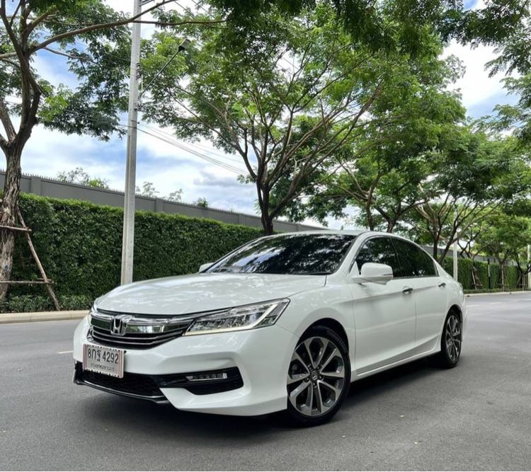 Honda Accord 2019 2.0 EL i-VTEC Sedan เบนซิน ไม่ติดแก๊ส เกียร์อัตโนมัติ ขาว