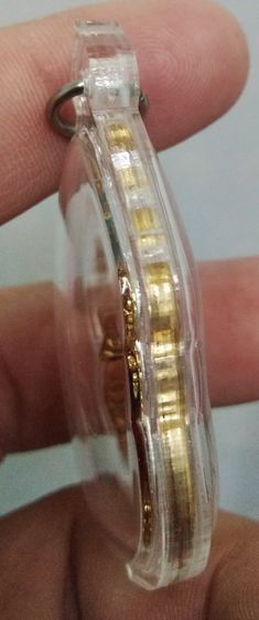 75183-เหรียญราชันบันดาลทรัพย์ หลวงพ่อพัฒน์ วัดห้วยด้วน เนื้อทองทิพย์ลงยา 2สี (เลขสวย 79) พร้อมเลี่ยมสวยๆ พร้อมกล่องเดิมครับ รูปที่ 14