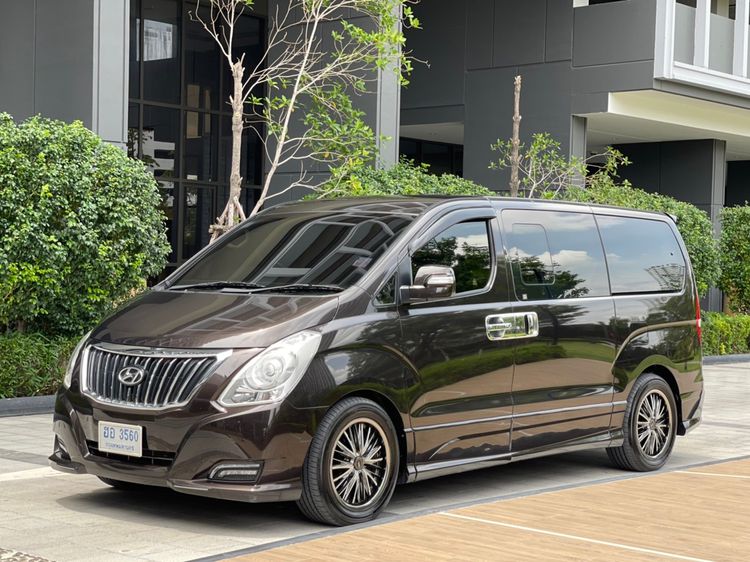 Hyundai H-1  2018 2.5 Elite Plus Van ดีเซล เกียร์อัตโนมัติ ดำ
