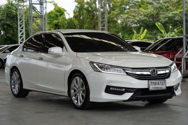 Honda Accord 2017 2.4 EL NAVI Sedan เบนซิน ไม่ติดแก๊ส เกียร์อัตโนมัติ ขาว