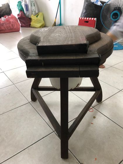 กระโถนอีนาเมลโบราณ รูปที่ 2