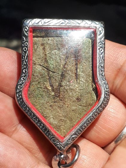 พระขุนแผนผงพรายกุมาร เนื้อผง หลังตะปูตอกศาลา 3 ตัว ยุคต้น หลวงปู่ทิม วัดละหารไร่ จ.ระยอง ผสมผงพราย ผิวมะระ พรายกุมาร สร้างน้อย สวยเดิมๆ พระข รูปที่ 7