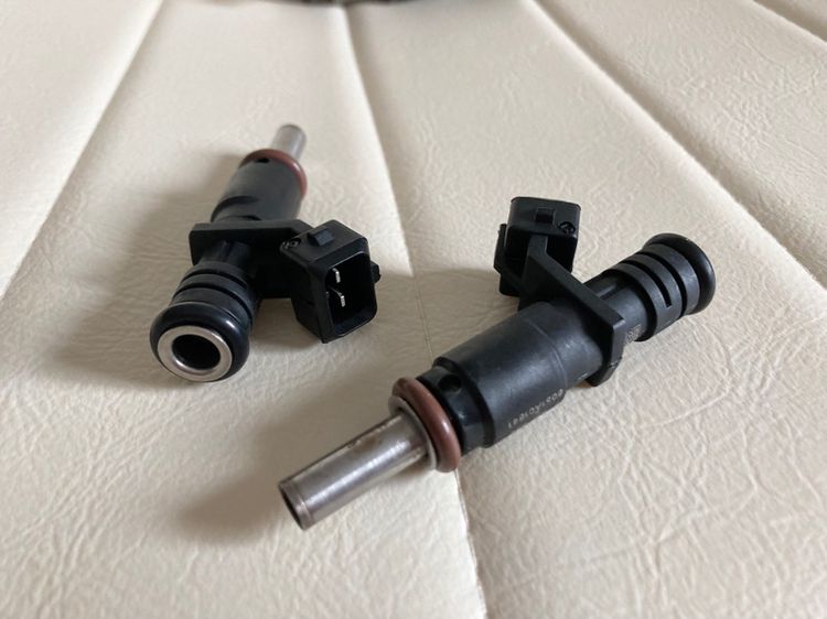 หัวฉีดน้ำมัน เครื่องเบนซิน BMW M54b30 Part number 7531634 , 13537531634  รูปที่ 4