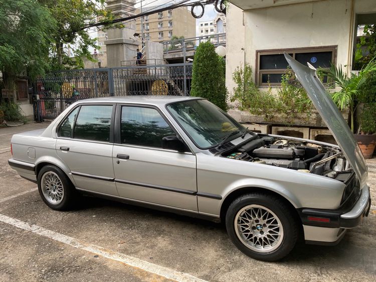 BMW Series 3 1990 318i Sedan เบนซิน ไม่ติดแก๊ส เกียร์ธรรมดา บรอนซ์เงิน