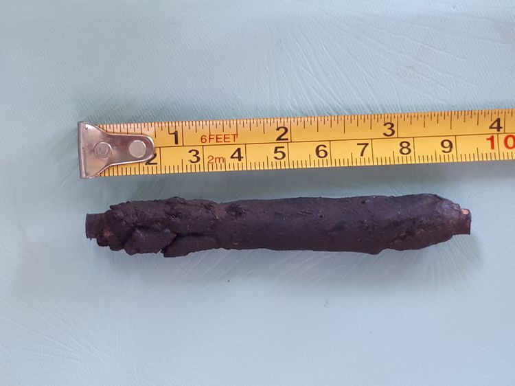 ตะกรุดพอกครั่ง ยุคต้น ยาว3.5 นิ้ว กว้าง 0.6 นิ้ว ปี 24xx ต้นๆ เนื้อทองแดง สภาพสวย ผิวหิ้งเก็บ เก่าเดิมๆ เนื้อทองแดงเก่าจัด เนื้อครั่ง ที่พอก รูปที่ 11