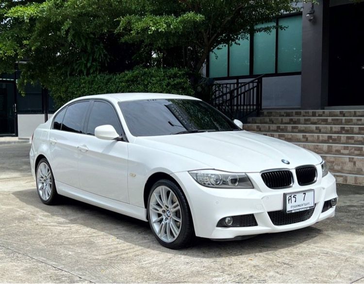 รถ BMW Series 3 320d สี ขาว