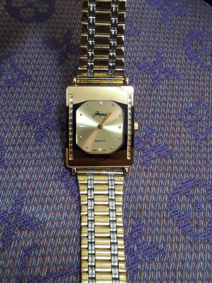 ทอง สวยหรูขนาดนี้ ไม่ซื้อไหวเหรอ นาฬิกาข้อมือสตรีแบรนด์ญี่ปุ่น สภาพใหม่ สวยกริ๊บ 