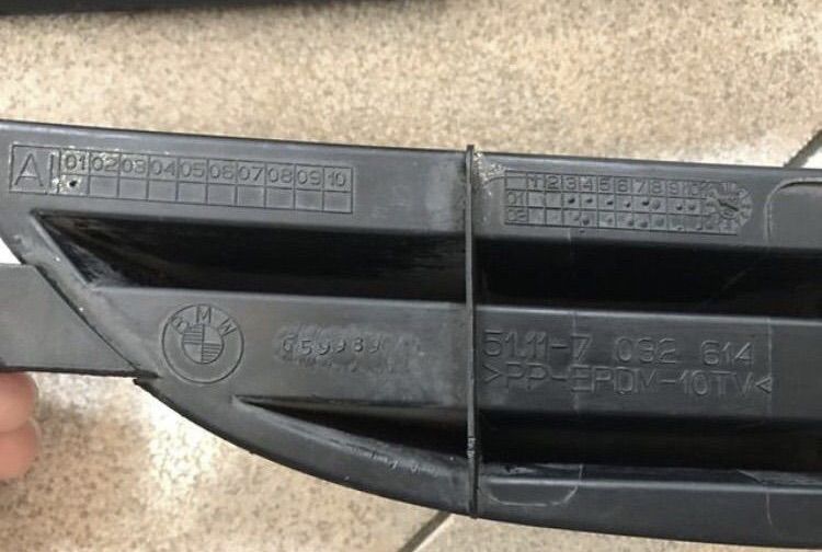 ตะแกรงพลาสติก ช่องลม กันชนหน้า และท่อไอเสีย BMW E90 Pre LCi รุ่นโฉมแรก ของแท้ มือสอง รูปที่ 4