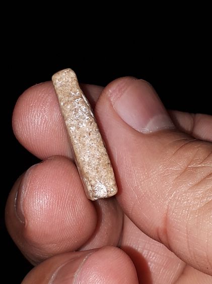 สมเด็จบางขุนพรหม กรุเจดีย์เล็ก พิมพ์สามเหลี่ยม เนื้อผง คราบกรุ มีฟองเต้าหู้ เนื้อจัด สวย สมบูรณ์ แท้ หายาก รูปที่ 4