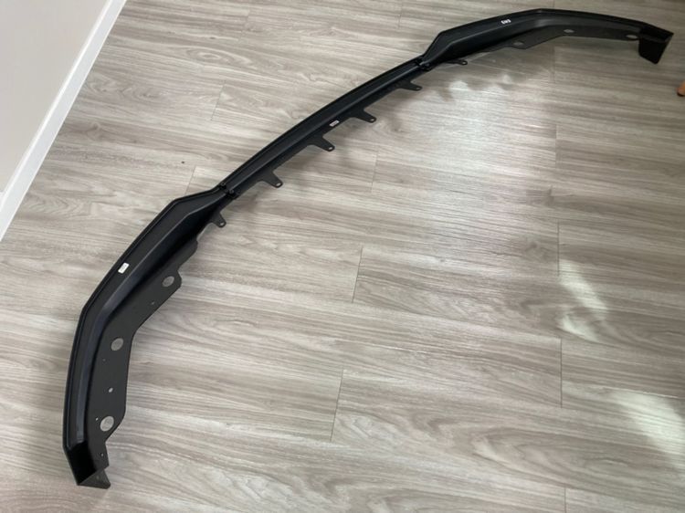 ชุดแต่ง BMW G20 Series3 ลิ้นกันชนหน้า สีดำเงา ติดกันชน M Sport รูปที่ 8