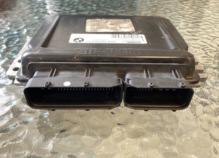 กล่องสมองควบคุม ECU ENGINE Controller MINI Cooper รุ่น R50 กล่องยี่ห้อ SIEMENS Part S118012001 ของแท้ มือสอง รูปที่ 7