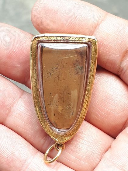 พระหลวงพ่อทวด หลังเตารีด ปี 2505 รุ่นพิมพ์กลาง หน้าใหญ่ ปั้มซ้ำ เนื้อทองผสม เนื้อแห้ง ผิวเดิมๆ ลอยปั้มซ้ำด้านหน้า ชัดเจน ขอบข้างมีรอยแต่งตะไ รูปที่ 7