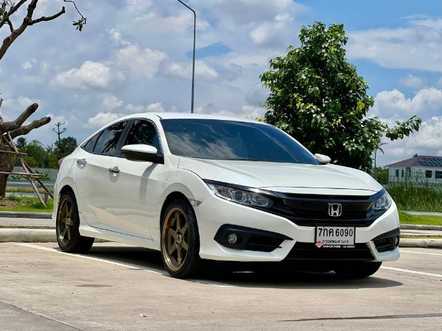 Honda Civic 2017 1.8 EL i-VTEC Sedan เบนซิน ไม่ติดแก๊ส เกียร์อัตโนมัติ ขาว