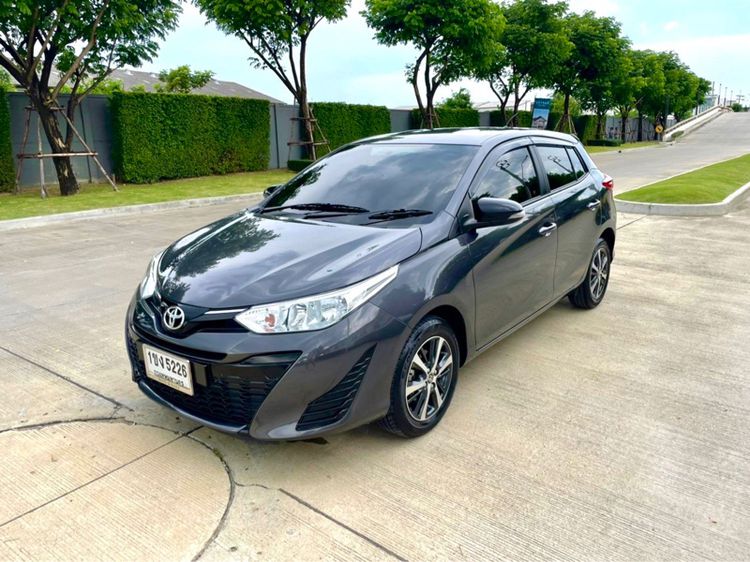 Toyota Yaris 2020 1.2 Mid Sedan เบนซิน ไม่ติดแก๊ส เกียร์อัตโนมัติ เทา