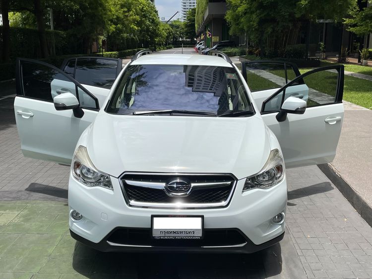 Subaru XV 2015 2.0 XV 4WD Utility-car เบนซิน ไม่ติดแก๊ส เกียร์อัตโนมัติ ขาว