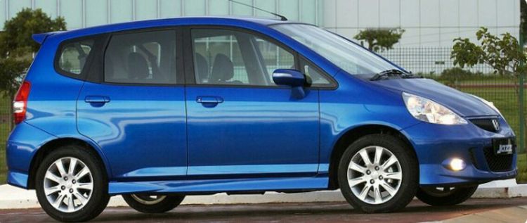 ฉากกั้นสัมภาระท้ายรถ Honda Jazz ปี 04-07 i-dsi,Vtec โฉมแรก เป็นของแท้จากศูนย์ สภาพดี รูปที่ 3