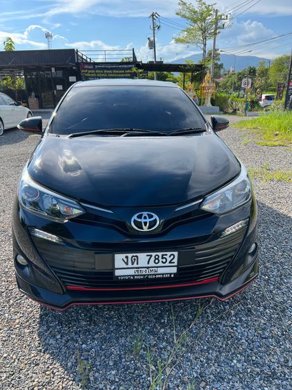รถ Toyota Yaris ATIV 1.2 S สี ดำ