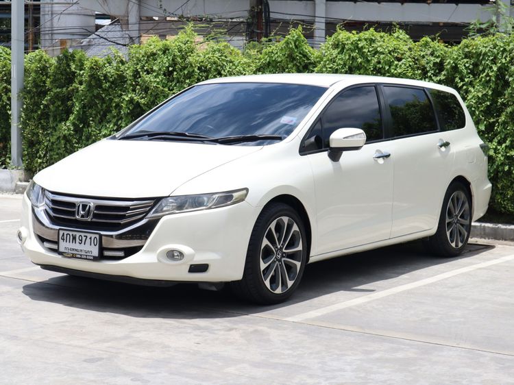 Honda Odyssey 2015 Utility-car เบนซิน เกียร์อัตโนมัติ ขาว